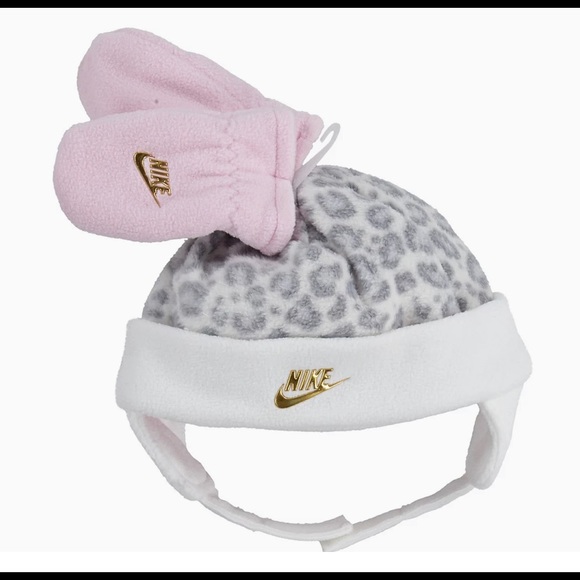 *NWT* Baby Nike Leopard Print Trapper Hat and Mittens Set - Picture 6 of 7
